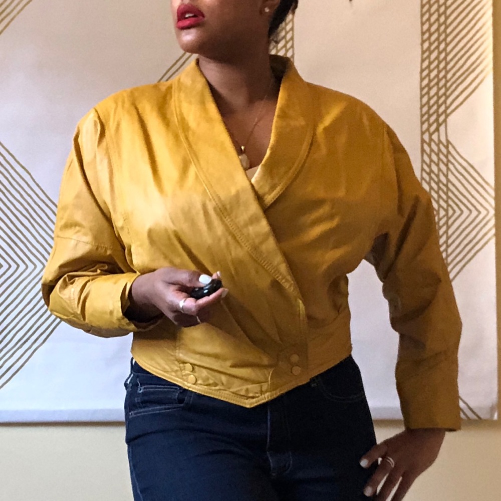90s YELLOW LEATHER JACKET!!!